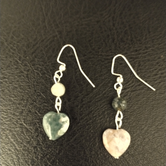 Earrings - Picture 5 of 9